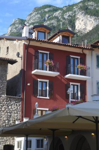 Hotel Rivamia