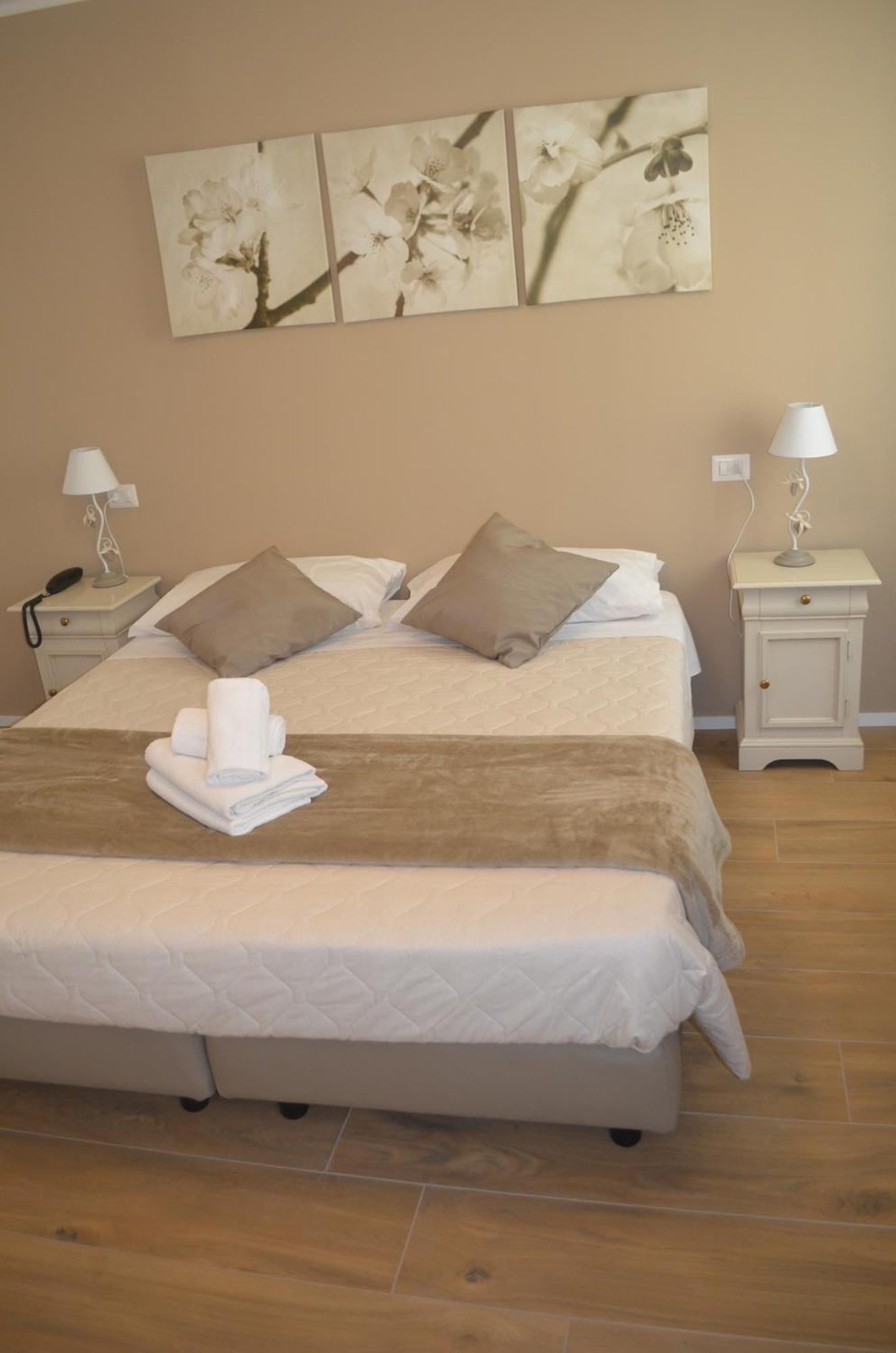 Hotel Rivamia Riva del Garda